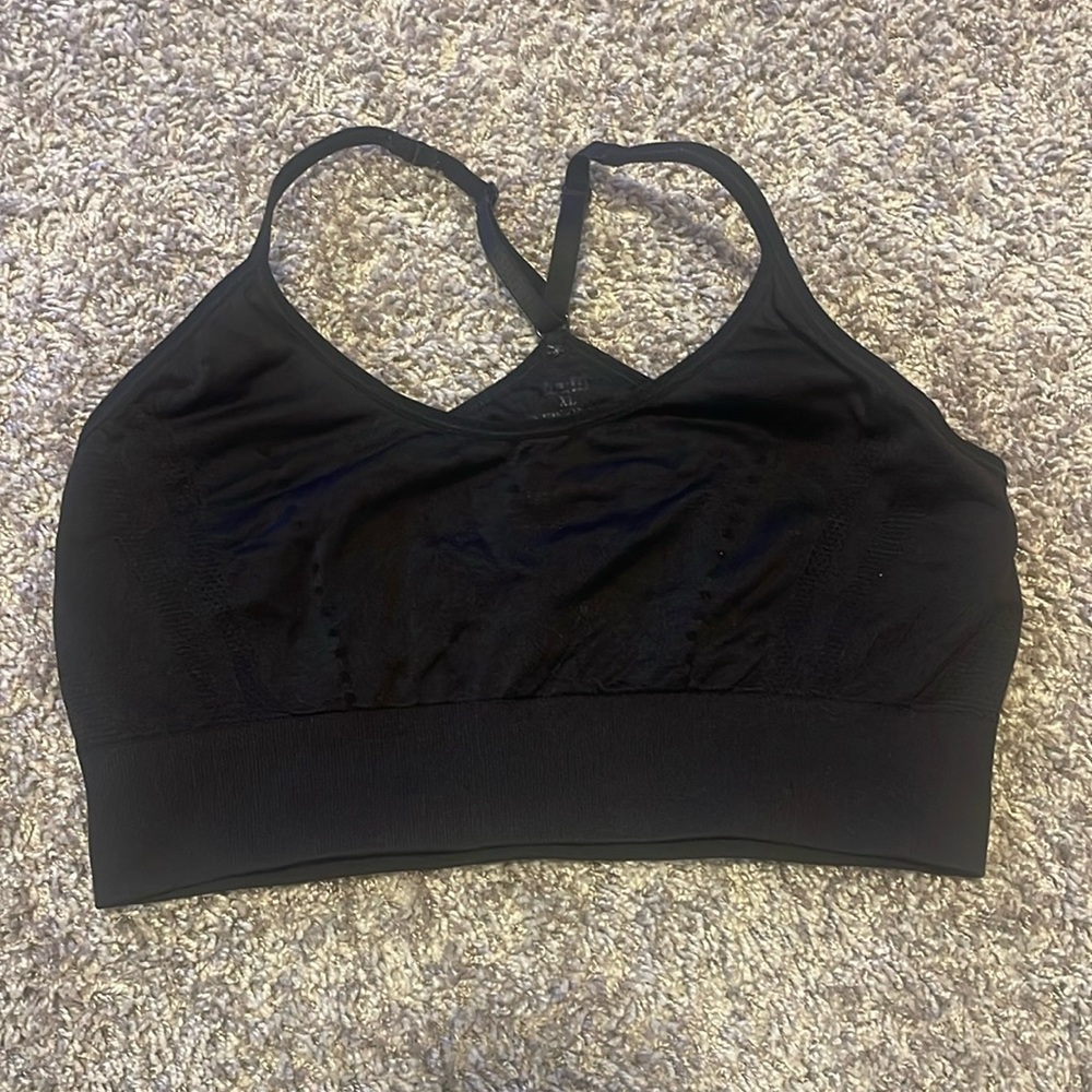 Women's Pro-Fit Seamless Black Bra